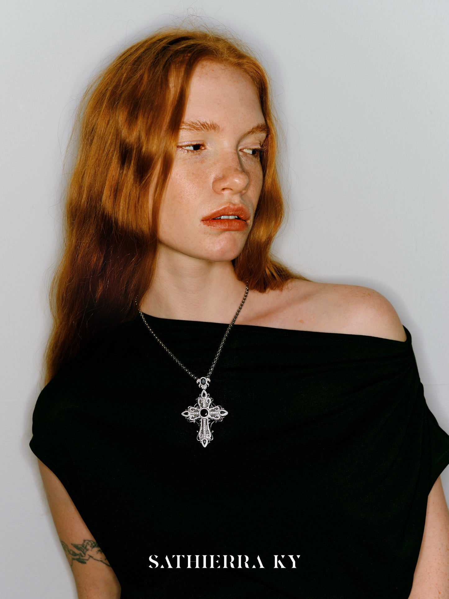 THE CROSS Pendentif