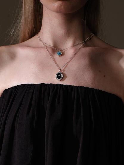 The Focused Collier Double Face