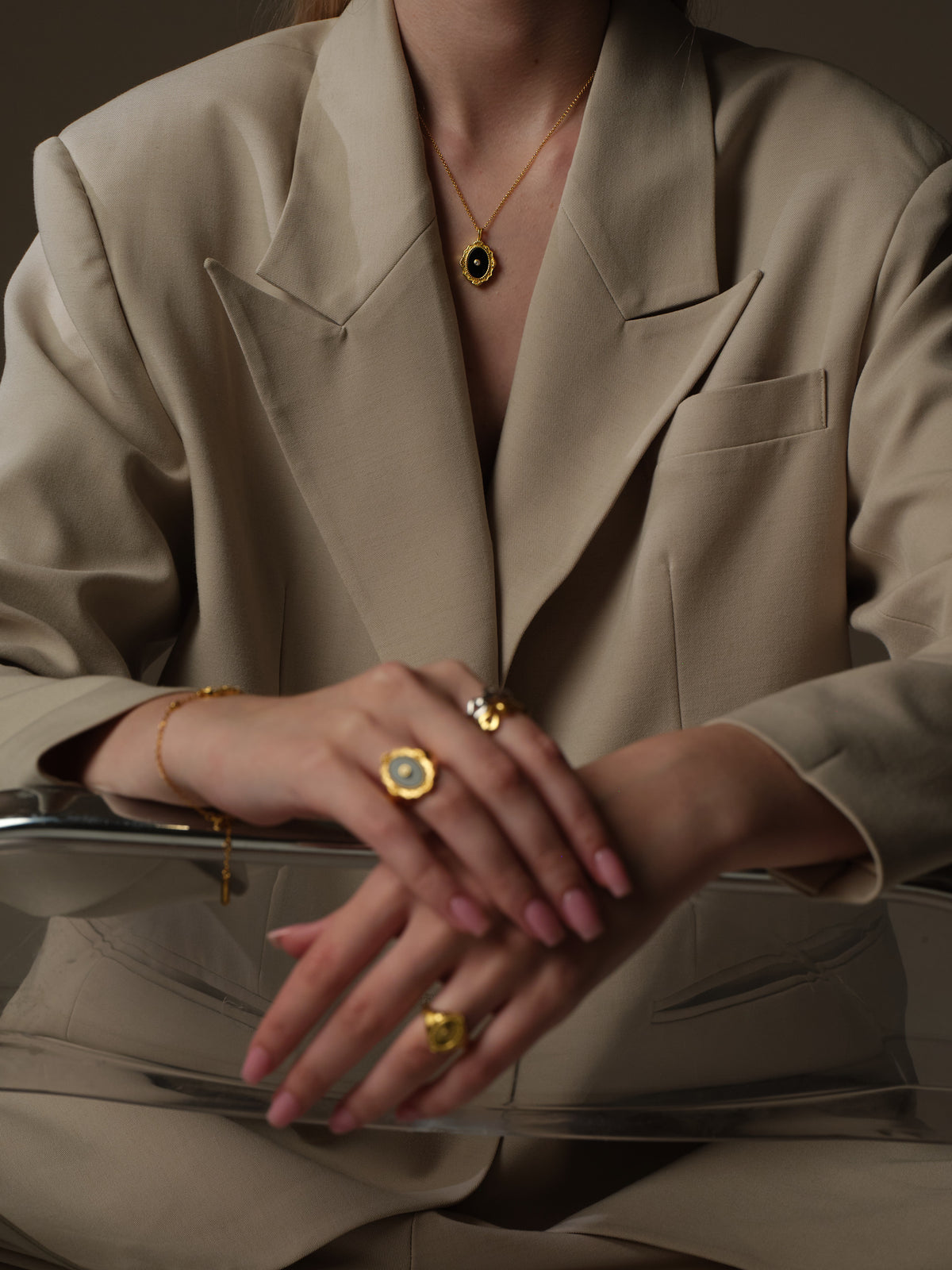 The Focused Collier Double Face