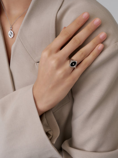 The Focused Bague Small Version