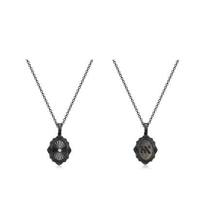 The Black Knight Collier Double face（Small Version）