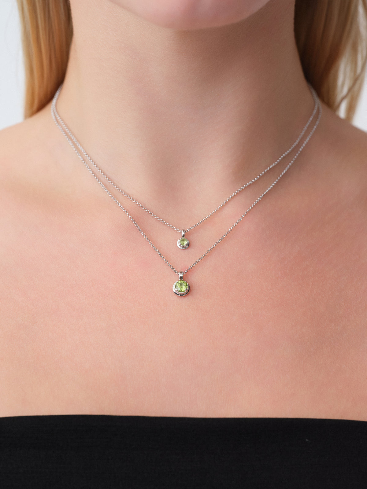CHECKMATE ROYAL MOVE COLLIER (MEDIUM VERSION)
