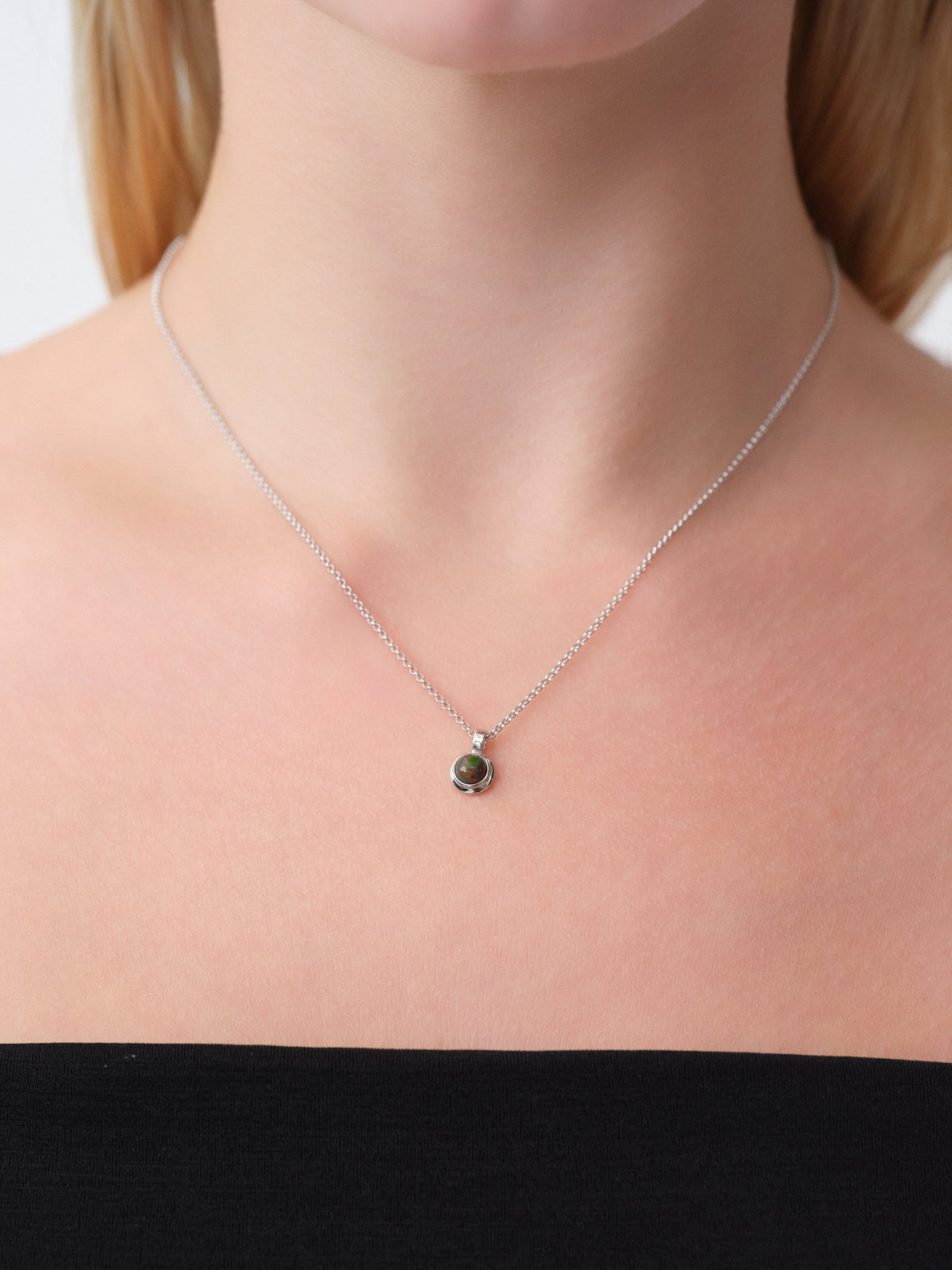 CHECKMATE MOVE COLLIER（MEDIUM VERSION）