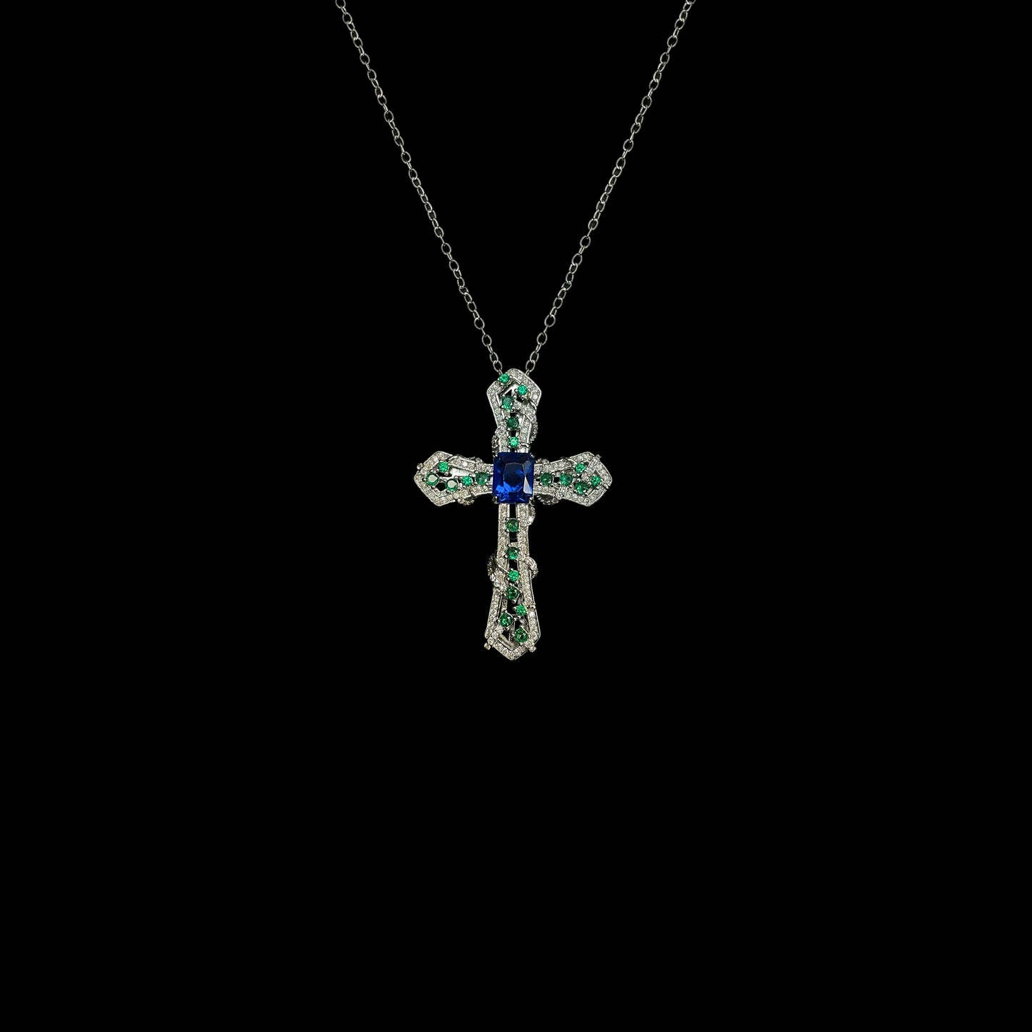 CROIX ETERNELLE collier