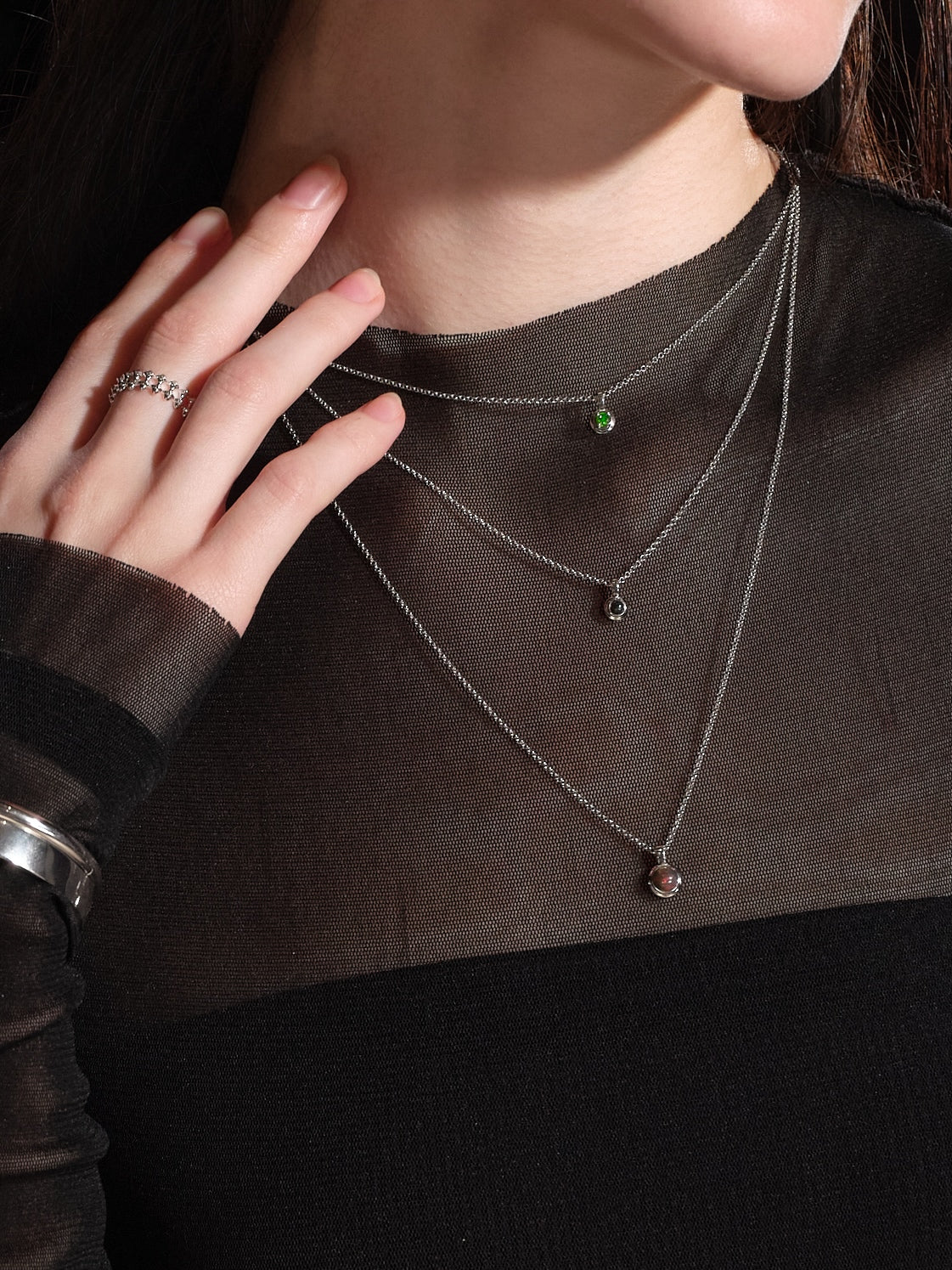 CHECKMATE ROYAL MOVE COLLIER (MEDIUM VERSION)