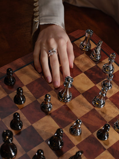CHECKMATE ROYAL MOVE BAGUE (MEDIUM VERSION)
